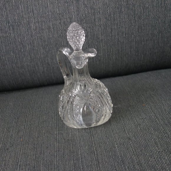 Fancy Glass Cruet - Picture 6 of 11